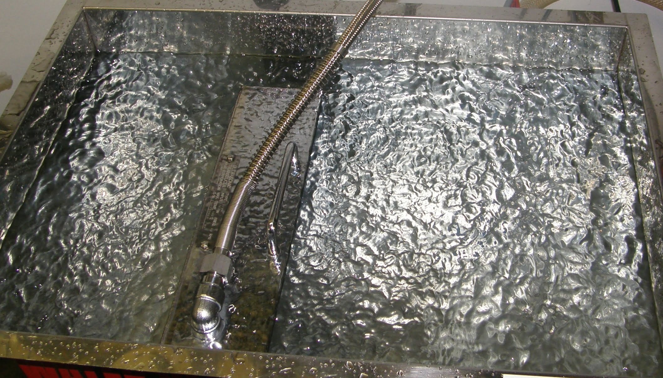 ultrasonic parts cleaners