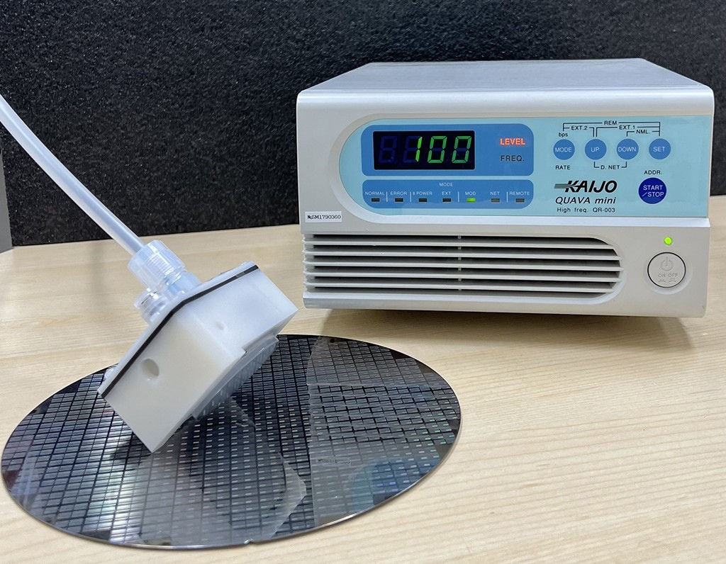 Quava mega puck flow single wafer cleaning system